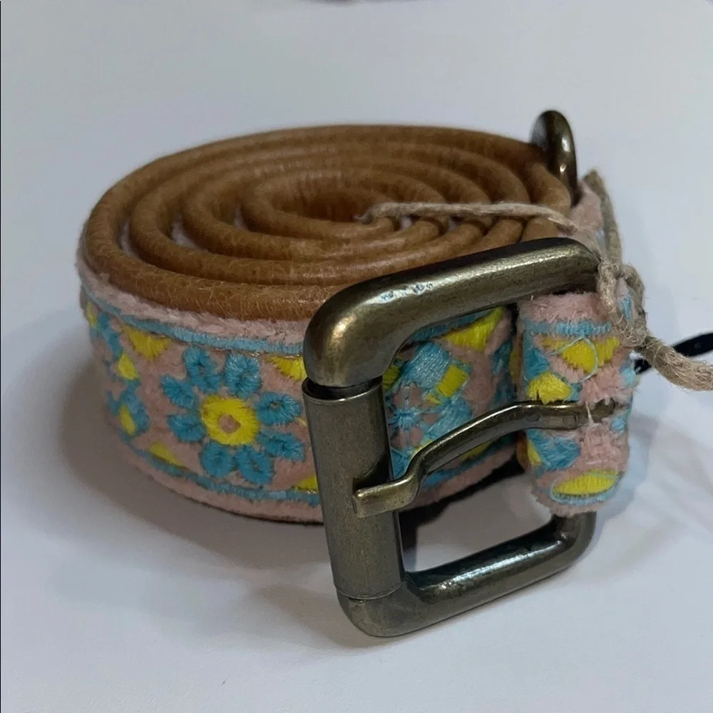 Creative Co-Op Blue and Brown Dog Collar Floral Embroidery 22.5” NWT